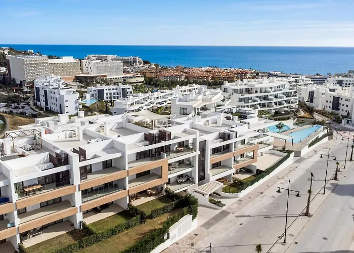 Vivi Homes - Aurelia Garden, Gym & Sea View * Fuengirola