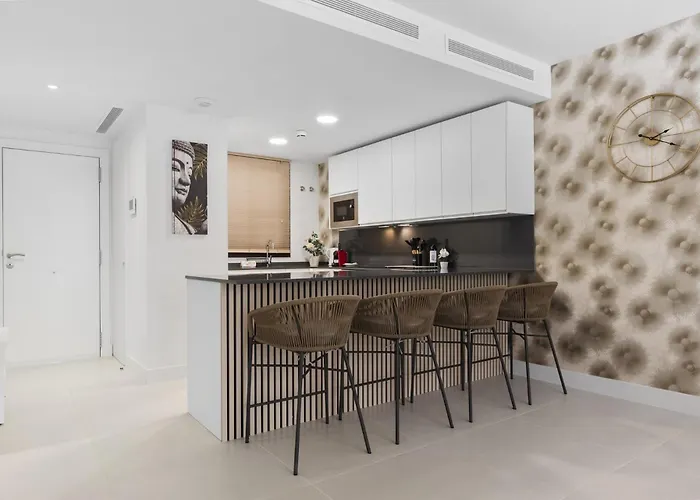 Vivi Homes - Aurelia Garden, Gym & Sea View Fuengirola