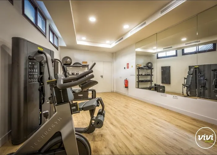 Vivi Homes - Aurelia Garden, Gym & Sea View Apartment