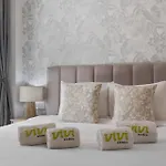 Vivi Homes - Aurelia Garden, Gym & Sea View アパート