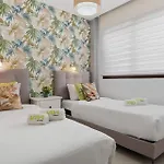 Vivi Homes - Aurelia Garden, Gym & Sea View * フエンヒロラ