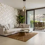 アパート Vivi Homes - Aurelia Garden, Gym & Sea View