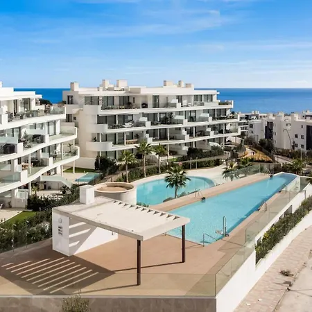 דירה Vivi Homes - Aurelia Garden, Gym & Sea View