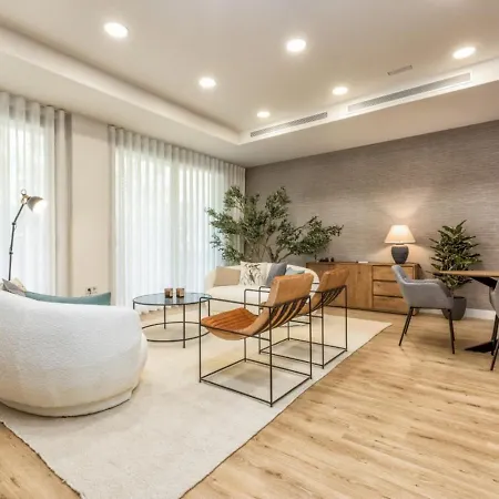 Vivi Homes - Aurelia Garden, Gym & Sea View