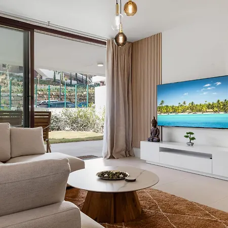 شقة Vivi Homes - Aurelia Garden, Gym & Sea View فوينخيرولا