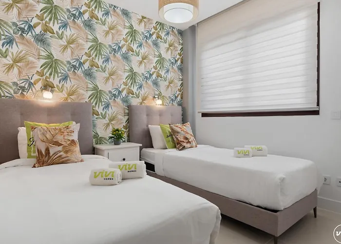 Vivi Homes - Aurelia Garden, Gym & Sea View * フエンヒロラ