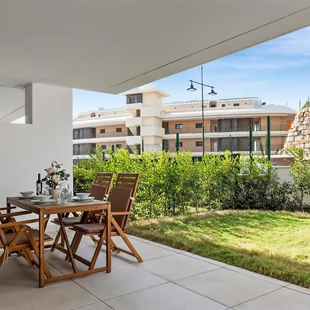 Vivi Homes - Aurelia Garden, Gym & Sea View *