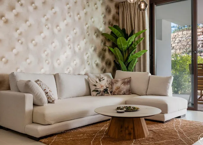 Vivi Homes - Aurelia Garden, Gym & Sea View